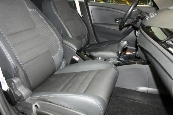 Renault Mégane 1.5 Blue dCi Bose Edition EDC 34