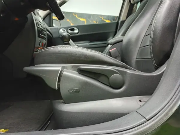 Renault Mégane Break 1.5 dCi Privilège Luxe 14