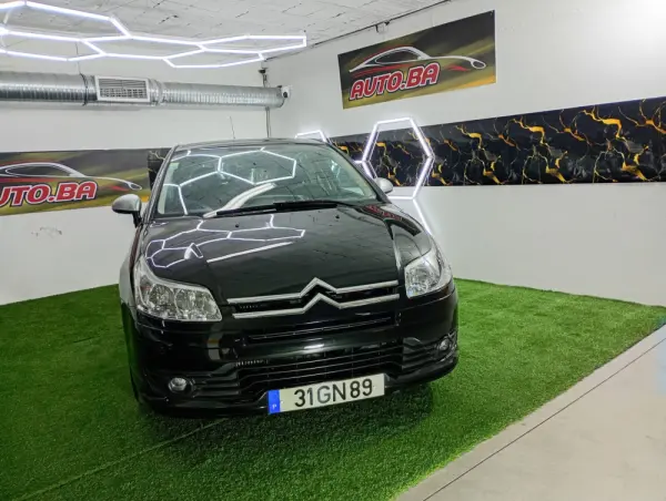 Citroen C4 1.6 HDi Exclusive 8