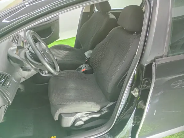 Citroen C4 1.6 HDi Exclusive 14