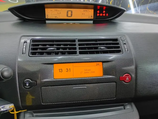 Citroen C4 1.6 HDi Exclusive 22