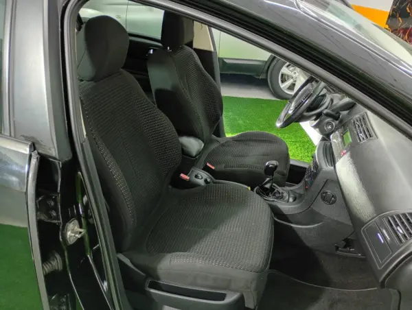 Citroen C4 1.6 HDi Exclusive 26