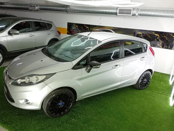Ford Fiesta 1.4 TDCI Titanium 4