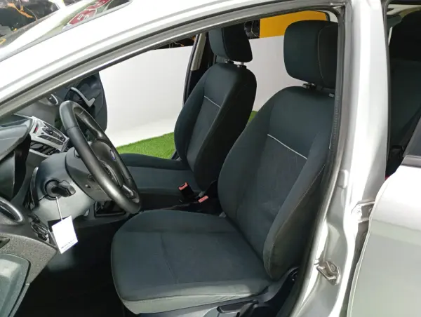 Ford Fiesta 1.4 TDCI Titanium 10