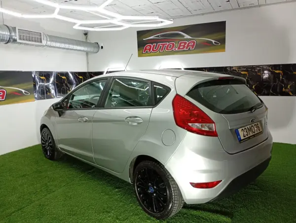 Ford Fiesta 1.4 TDCI Titanium 24