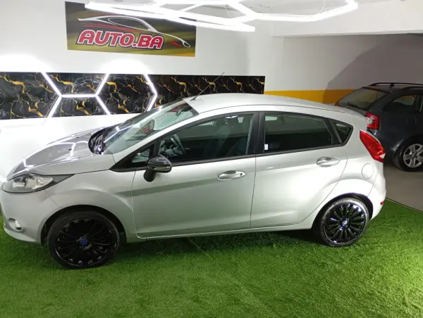 Ford Fiesta 1.4 TDCI Titanium 23