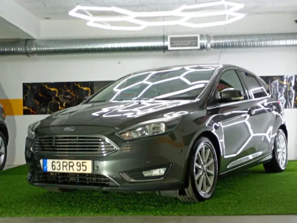 Ford Focus 1.0 SCTi ST-Line 2