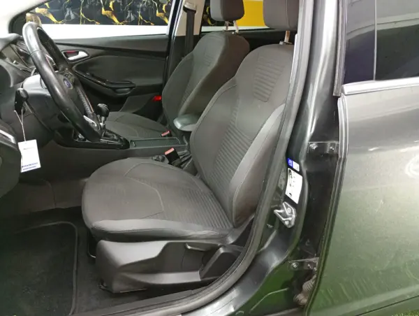 Ford Focus 1.0 SCTi ST-Line 19