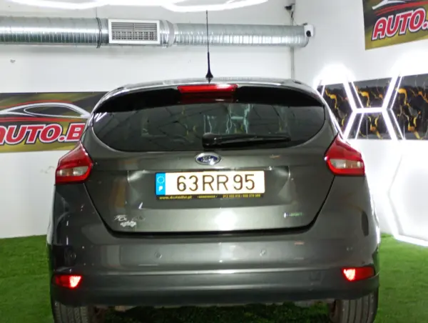 Ford Focus 1.0 SCTi ST-Line 31