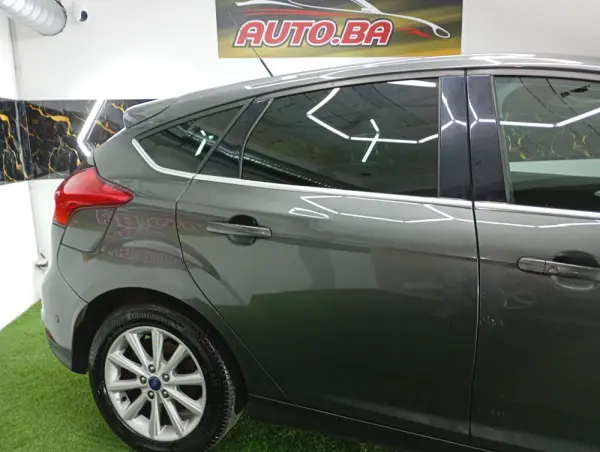 Ford Focus 1.0 SCTi ST-Line 36
