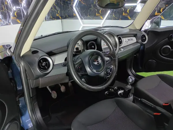MINI 3 Portas Cooper D 12