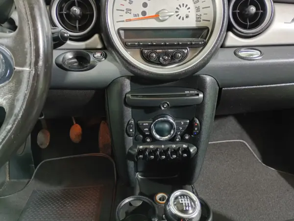 MINI 3 Portas Cooper D 14