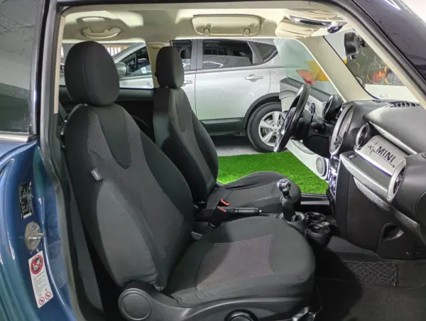 MINI 3 Portas Cooper D 23