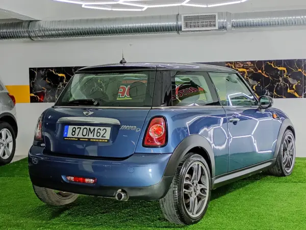 MINI 3 Portas Cooper D 33