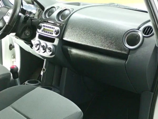 Mitsubishi Colt 1.3 Instyle 14