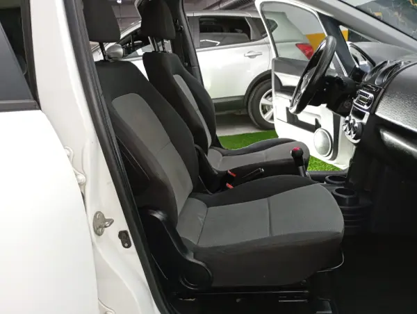 Mitsubishi Colt 1.3 Instyle 16