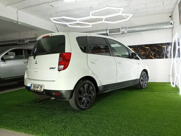 Mitsubishi Colt 1.3 Instyle 26