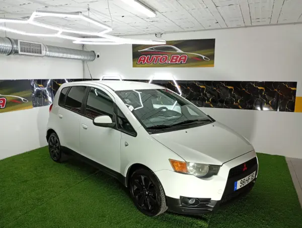 Mitsubishi Colt 1.3 Instyle 29