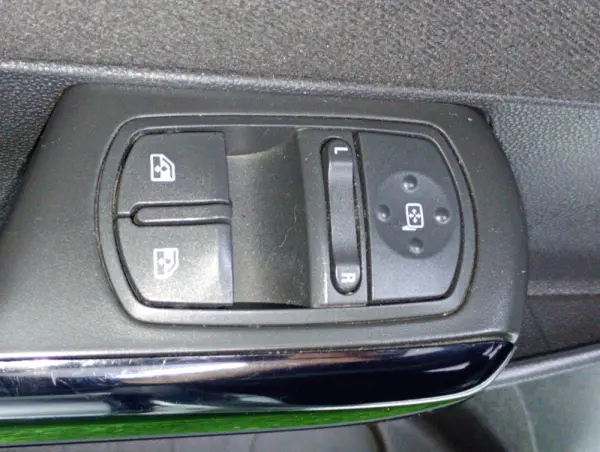 Opel Corsa 1.2 City FlexFuel 10