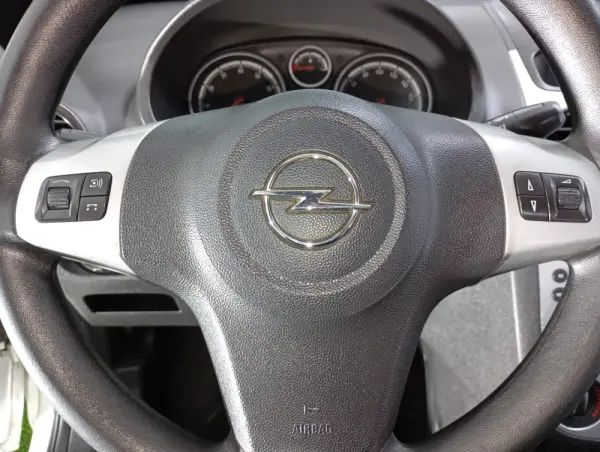 Opel Corsa 1.2 City FlexFuel 14
