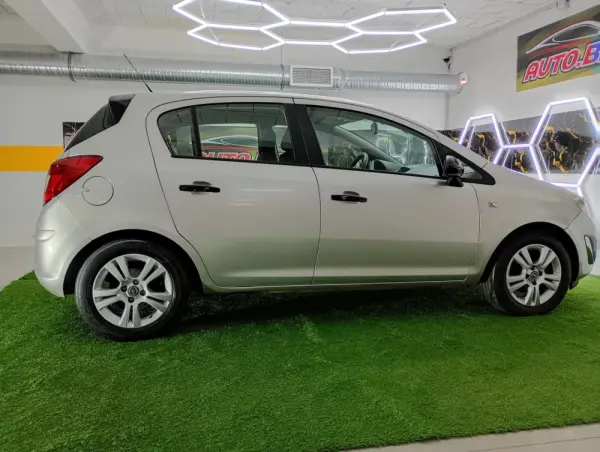 Opel Corsa 1.2 City FlexFuel 29