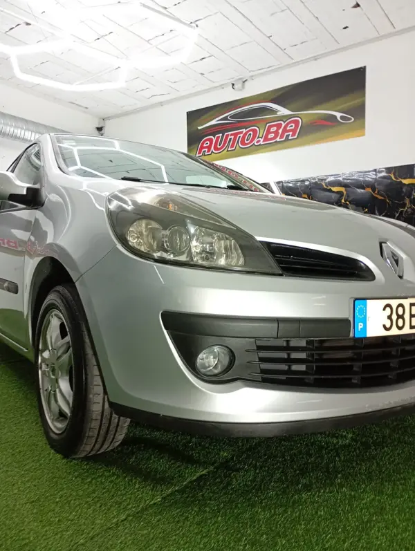 Renault Clio 1.2 16V Dynamique 8
