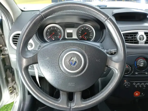 Renault Clio 1.2 16V Dynamique 14