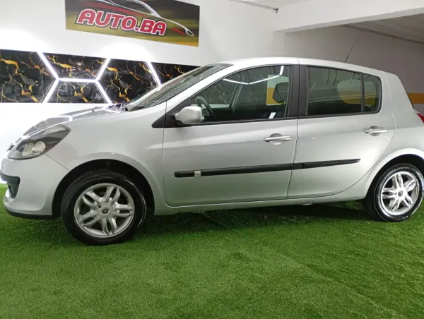Renault Clio 1.2 16V Dynamique 31