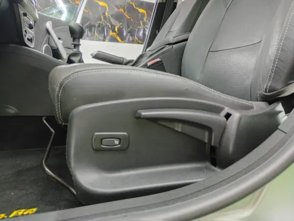 Renault Fluence 1.5 dCi Exclusive 8