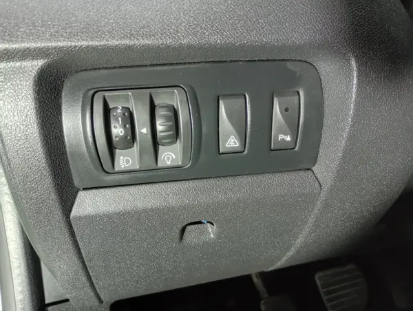 Renault Fluence 1.5 dCi Exclusive 9
