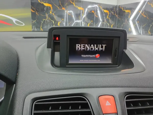 Renault Fluence 1.5 dCi Exclusive 13