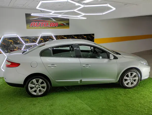 Renault Fluence 1.5 dCi Exclusive 33