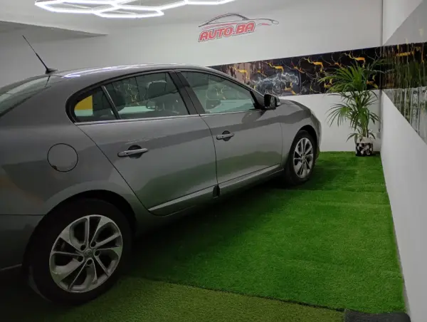 Renault Fluence 1.5 dCi Exclusive 21