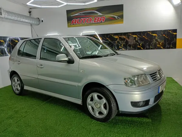 Volkswagen Polo 1.4 TDi Confortline ABS 1