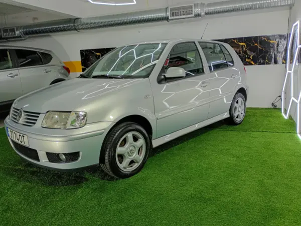 Volkswagen Polo 1.4 TDi Confortline ABS 3