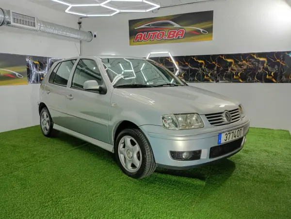 Volkswagen Polo 1.4 TDi Confortline ABS 11