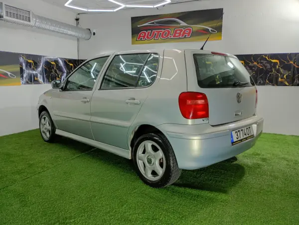 Volkswagen Polo 1.4 TDi Confortline ABS 27