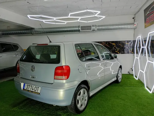Volkswagen Polo 1.4 TDi Confortline ABS 31