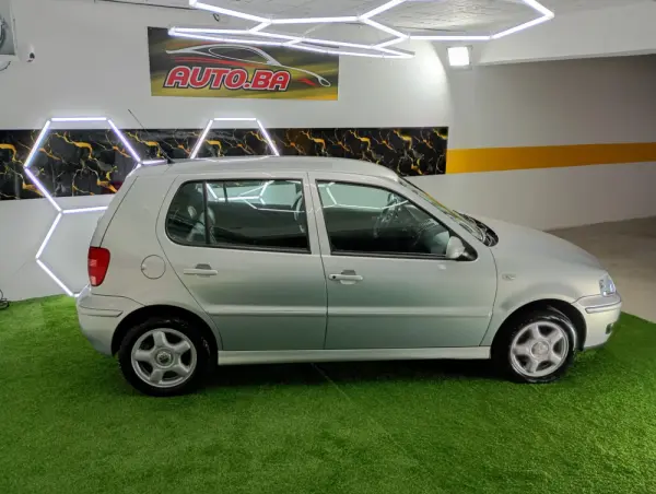 Volkswagen Polo 1.4 TDi Confortline ABS 35
