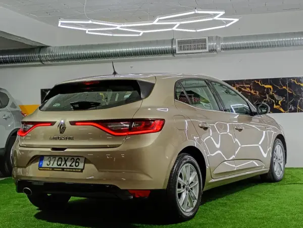 Renault Mégane 1.5 dCi Limited SS 37