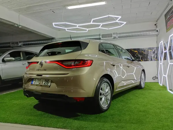 Renault Mégane 1.5 dCi Limited SS 38