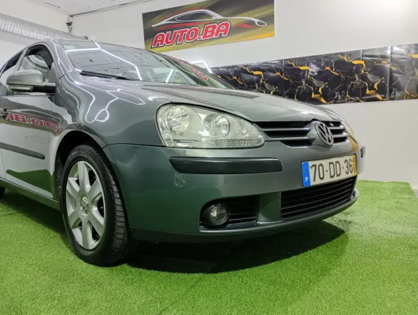 Volkswagen Golf 1.9 TDi 6V Confortline 11