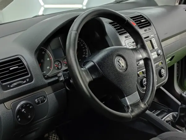 Volkswagen Golf 1.9 TDi 6V Confortline 21
