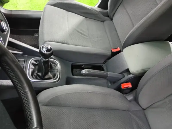 Volkswagen Golf 1.9 TDi 6V Confortline 23