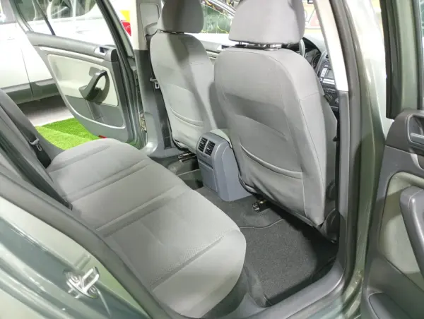 Volkswagen Golf 1.9 TDi 6V Confortline 31