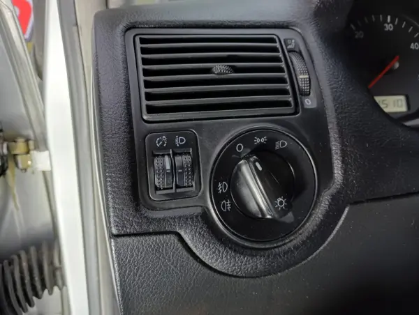 Volkswagen Golf Variant 1.9 TDi Highline 16