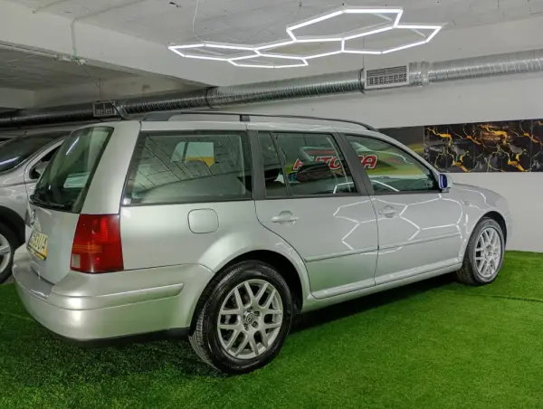 Volkswagen Golf Variant 1.9 TDi Highline 34