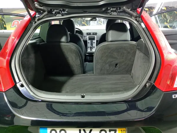 Volvo C30 1.6 D Drive Momentum 29