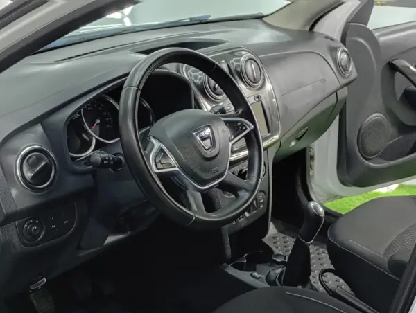 Dacia Logan MCV 0.9 TCe Comfort Bi-Fuel 8