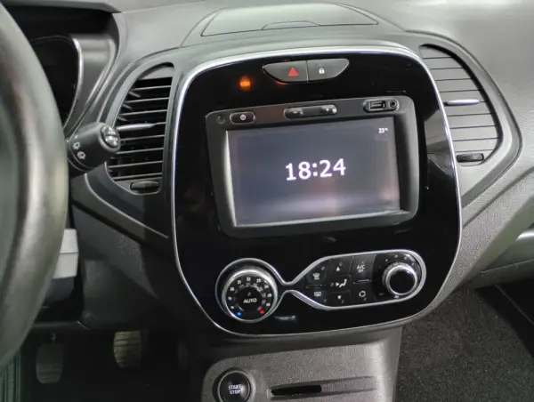 Renault Captur 0.9 TCE Exclusive 24